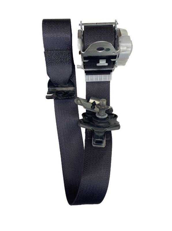 Chevy Silverado seat belt 2017 2018 rear left side extended cab OEM 84001806