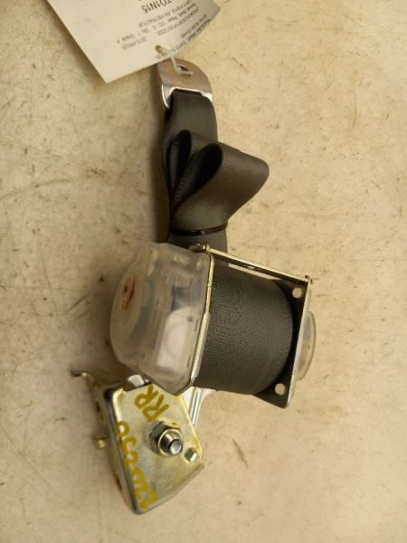 2015 TOYOTA PRIUS PLUG-IN 1.8L PASSENGER SIDE REAR SEAT BELT ASSEMBLY