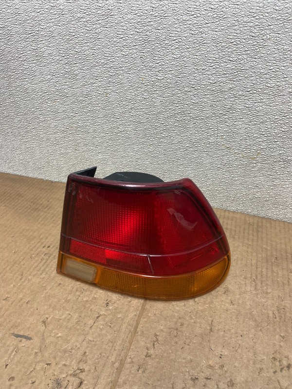 1996 - 1997 Saturn SC1 Right Passenger RH Side Tail Light OEM AA6698 DW