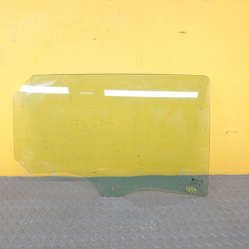 2017-2023 CHEVROLET BOLT EV REAR RIGHT SIDE DOOR WINDOW GLASS OEM DD12832GT