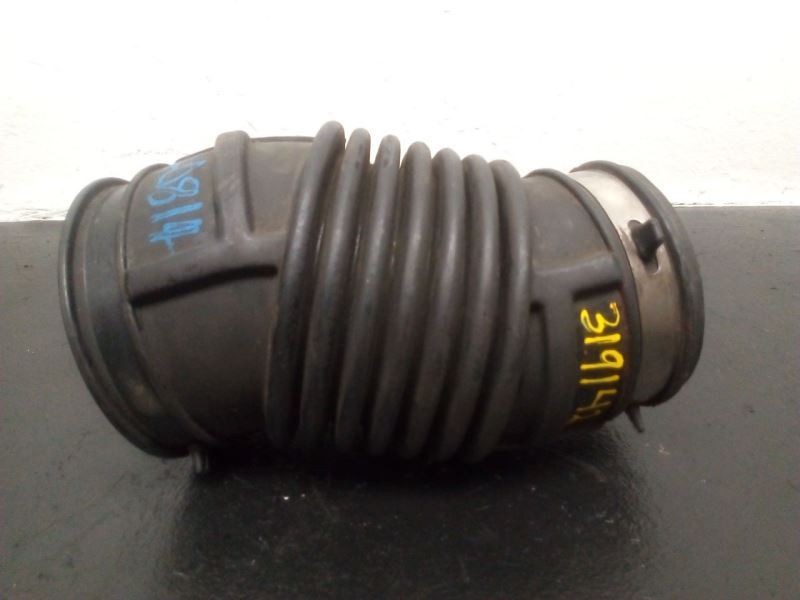 96-05 Chevrolet Astro Van 4.3L Air Intake Tube Duct OEM 25099574