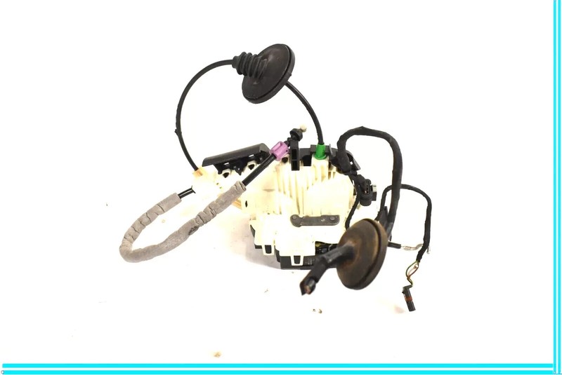 08-18 Mercedes GLK350 E350 C250 Front Left Side Door Lock Latch Actuator OEM