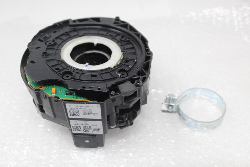 AS-ISGENUINE Tesla Model 3 YCombination Switch Wiper 1097662-00-COEM