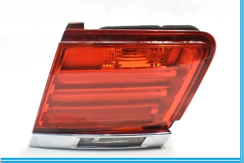 09-15 BMW 750i 740i F02 Rear Right Passenger Side Inner Tail Light 7182206 OEM