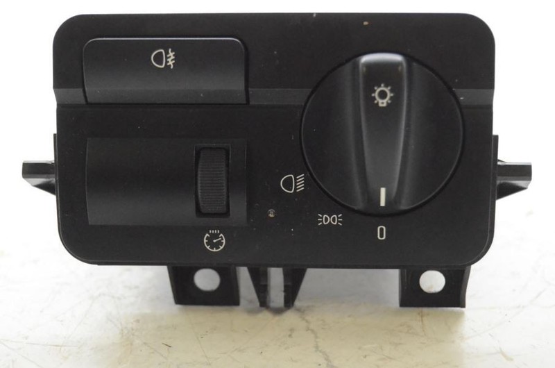 1999-2001 BMW 328i E46 SEDAN Headlight Switch 61318383230