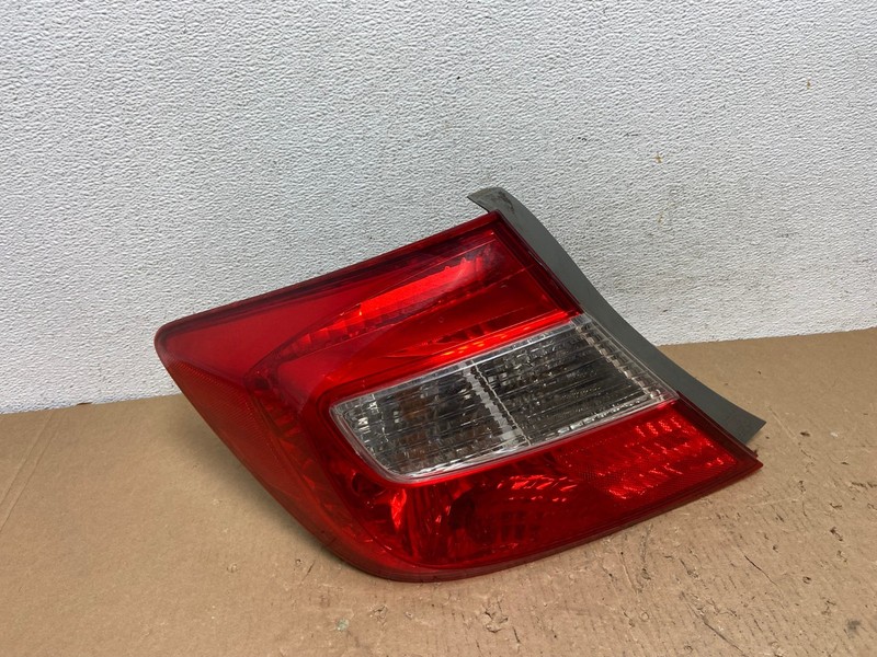 2012 Honda Civic Left Driver LH Side Tail Light Oem AD8154 LK
