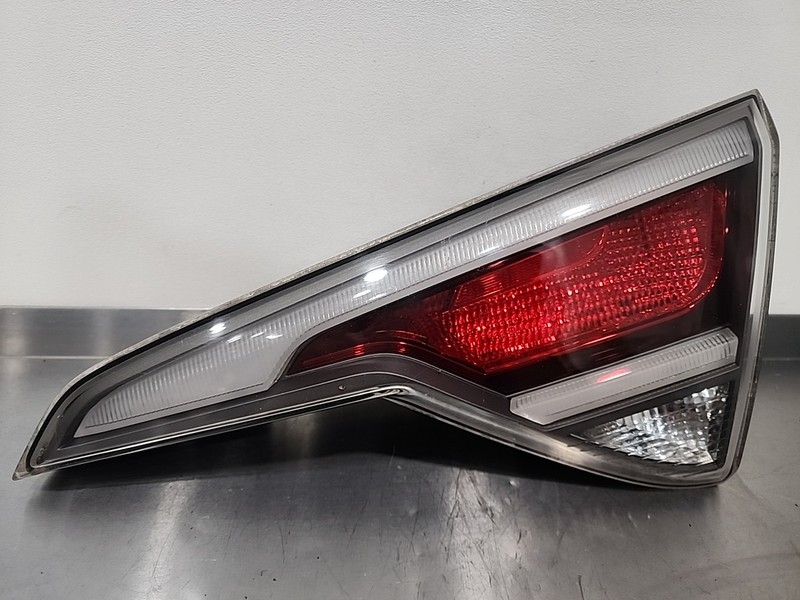 2016 2017 Hyundai Sonata Hybrid Passenger Tail Light Korea Built 92404-E6120 RH