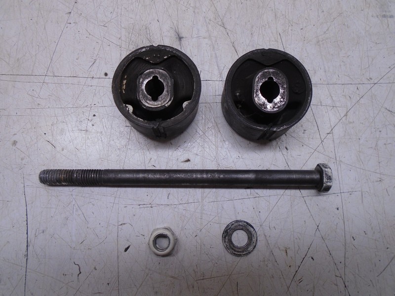 CA2a Evinrude Johnson 15 Hp 4 Stroke Outboard Upper Mount Assembly 343093 435688