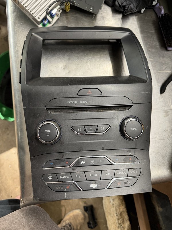 2015-2018 Ford Edge Radio Control Panel ID FT4T-18E245-BJ thru BP