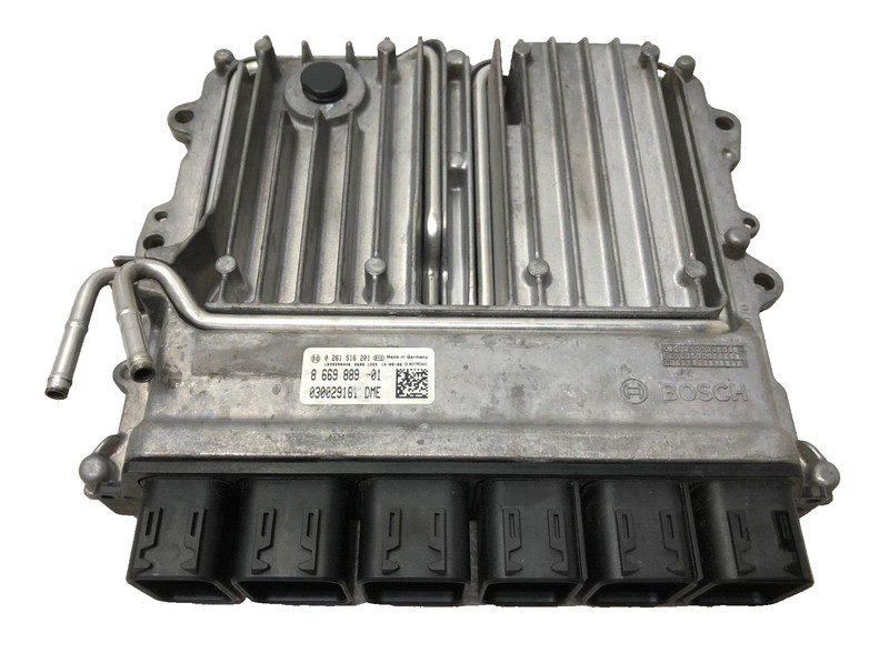 16-19 BMW G12 750i Left Side Engine Control Unit Computer Module ECU 1303 OEM