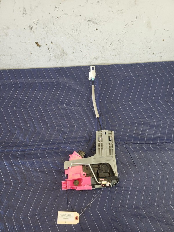 Used Oem Hyundai Right Passenger Front Door Lock Latch for 2021-2024 Tucson