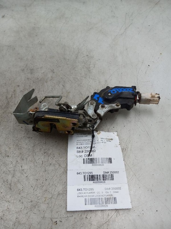 1995 TOYOTA 4 RUNNER REAR PASSENGER RIGHT DOOR LOCK ACTUATOR