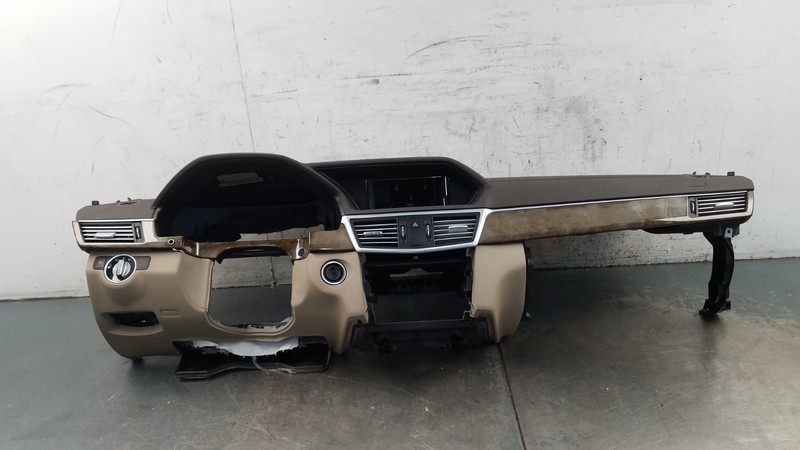 2011 Mercedes Benz AMG E 63 Dash Panel #4899 P6