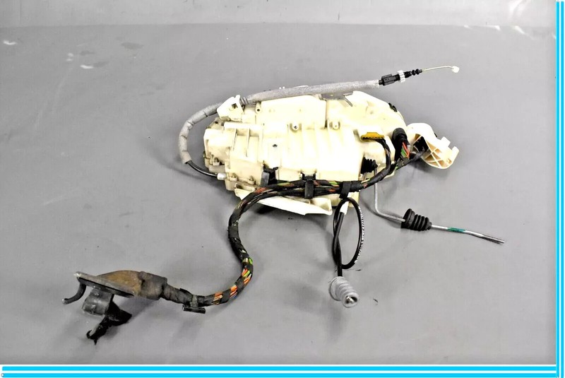 07-13 Mercedes W221 S400 S550 Rear Right Door Lock Latch Actuator 2217304435 OEM
