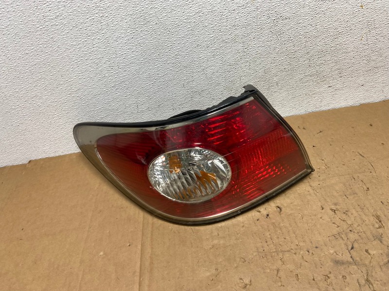 2002 to 2004 Lexus ES300 ES330 Left Driver Side Tail Light AD3077 LK