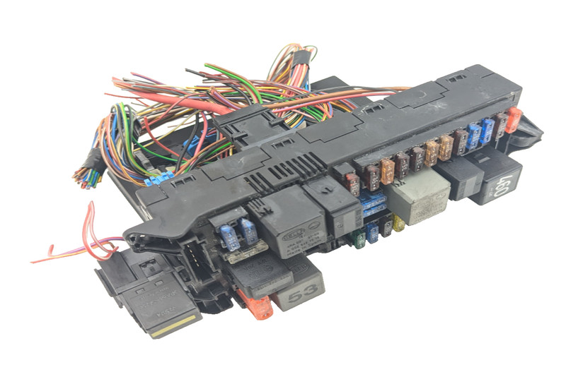 Mercedes Benz E-Class W211 E220 CDI Fuse Box SAM Module 0035455901