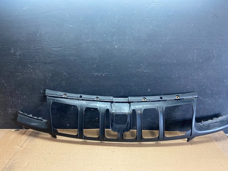 2008 to 2010 Porsche Cayenne Front Under Bumper Garnish 7L5853915 N8958 DG