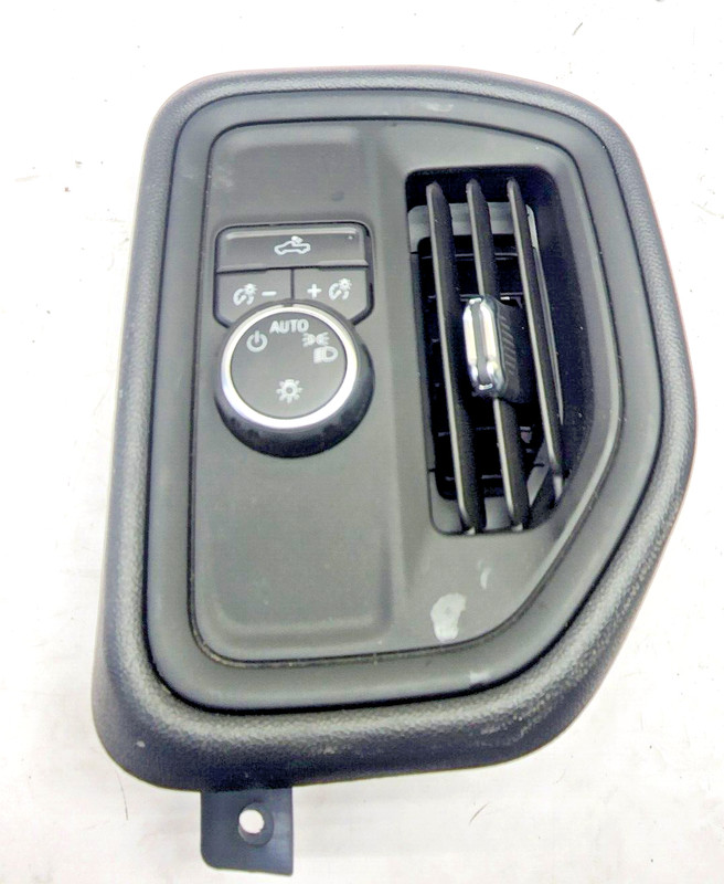 2020 - 2024 CHEVROLET SILVERADO 2500HD DASH LEFT AIR VENT GRILLE OEM 84054796