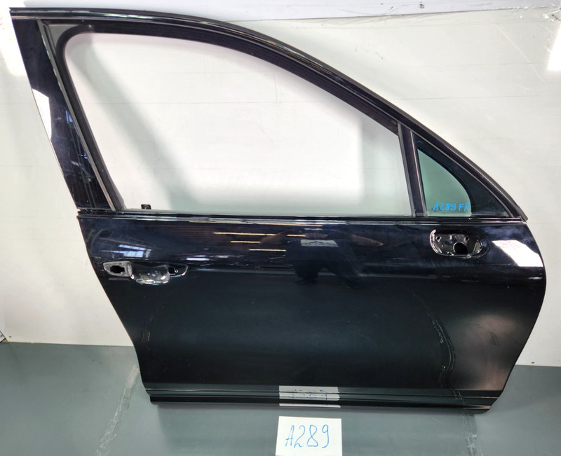 ✅ 11-18 OEM Porsche Cayenne 958 Front Right Passenger Door Shell Panel Black*
