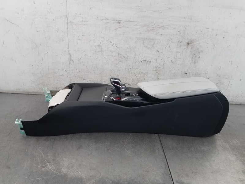 2022 BMW M5 F90 Center Console / Shifter / Controls / Carbon Trim - * #7725 C4