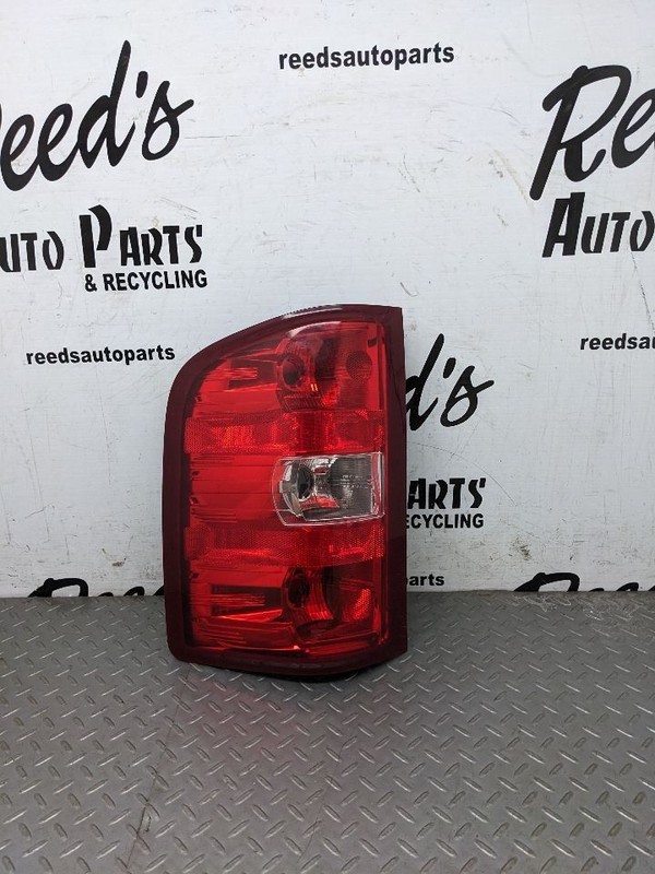 Driver Tail Light Pickup With Box DRW Fits 07-14 SIERRA 3500 PICKUP 1168876