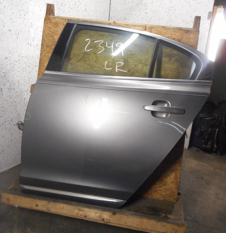 09-16 Lincoln MKS Rear Door Assembly Driver Left Lower Side Moulding OEM UJ