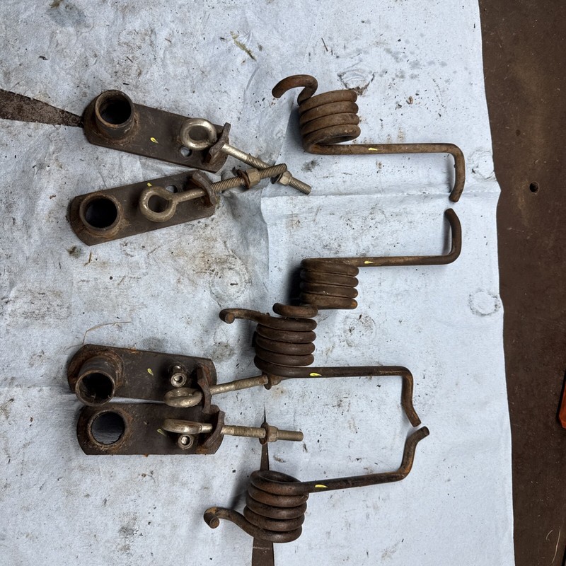 1973 Snojet Sno Jet SST 440 433 vintage snowmobile Rear suspension, springs