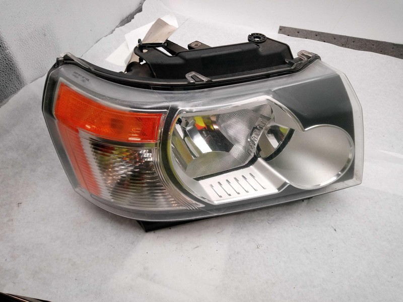 2010 Land Rover LR2 Right Headlight Assembly Grey OEM Used 106556 158K Miles