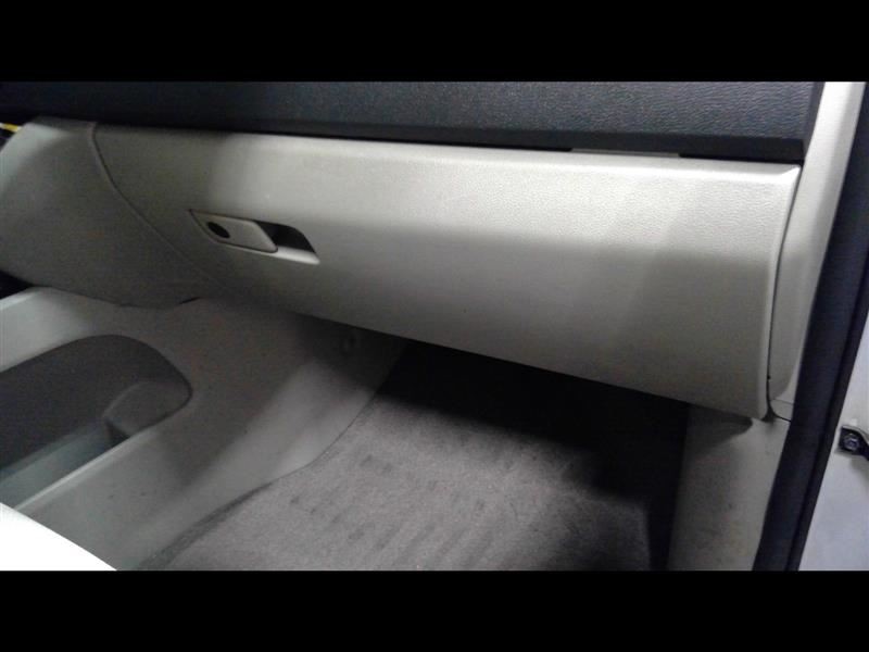2015 2016 2017 2018 2019 2020 SEDONA Glove Box 1171063