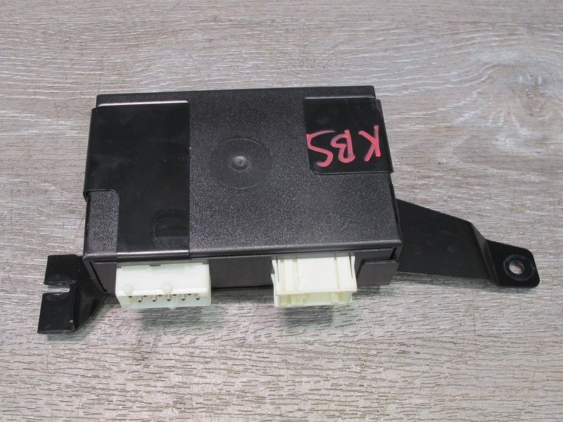 2006-2010 BMW E63 E64 M6 SUSPENSION DAMPING CONTROL MODULE 6773912
