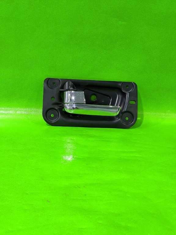 06-10 HUMMER H3 DRIVER LEFT REAR INTERIOR DOOR HANDLE OEM 4299-39