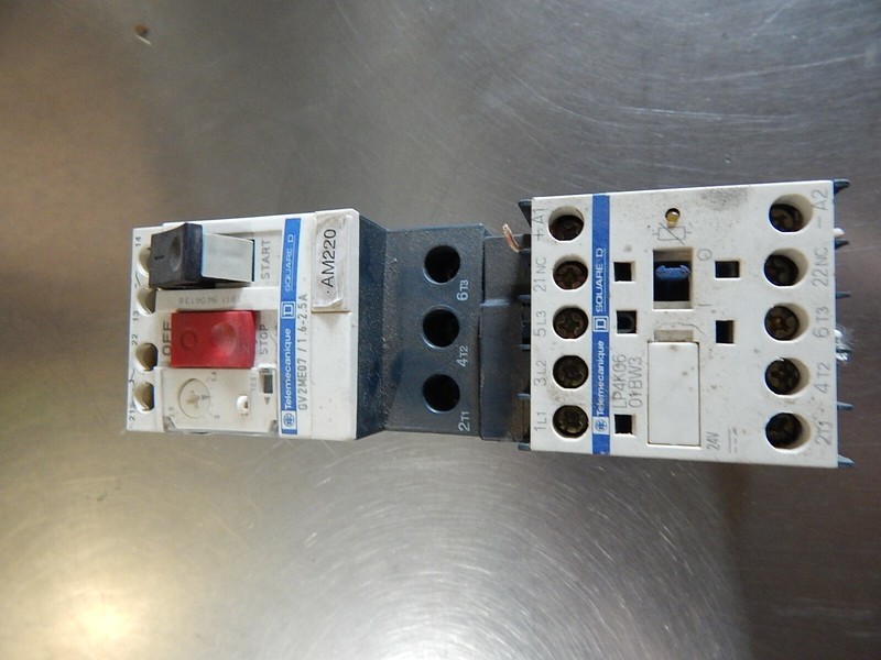Telemecanique Square D Schneider Contactor/Starter GV2ME07 01BW3 *FREE SHIPPING*