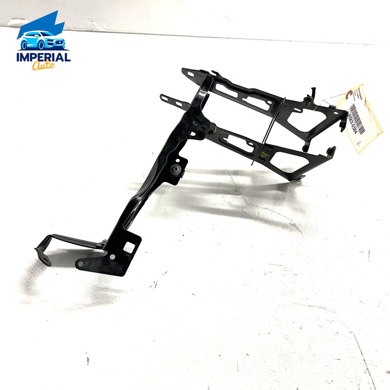 2017 – 2021 BMW 240 XI Support Right Outer RADIATOR Mount Support Bracket OEM