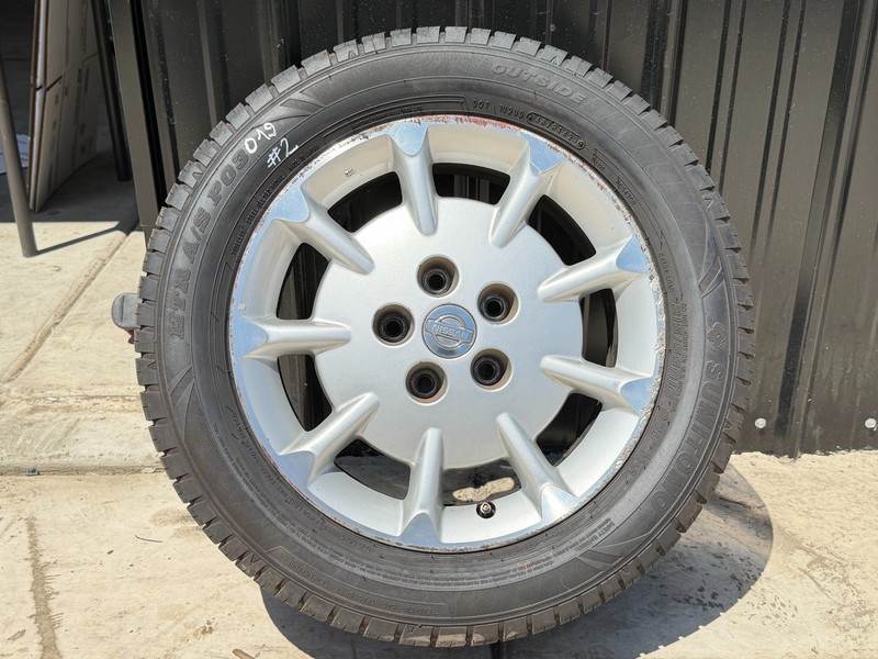 00-01 NISSAN MAXIMA WHEEL W/ TIRE SUMITOMO 215/55R16 8/32" #019 #2