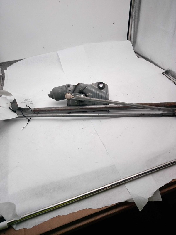 2020 Cadillac Escalade ESV Wiper Motor OEM 22956301 Black 83K Miles