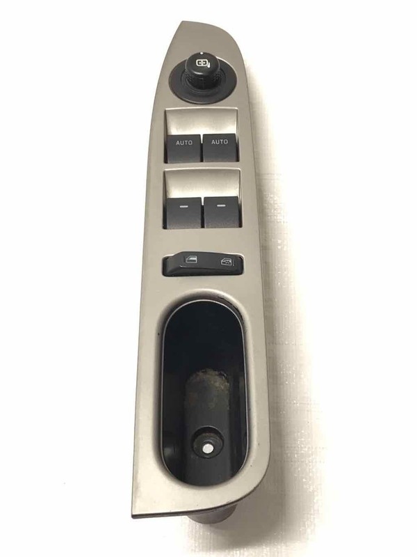 2012 Fusion LH Driver Side Master Power Window Switch Light Scratches