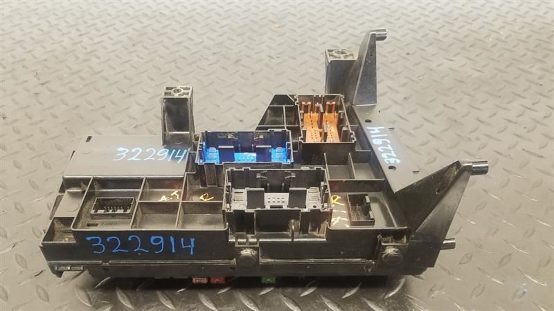 05-07 Dodge Dakota Engine Fuse Box Assembly OEM 04692003AB