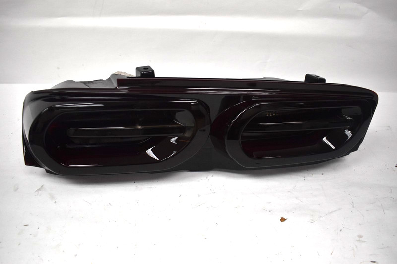 2019-2024 Camaro LH Driver SIDE BLACK LED Tail Light Assembly USED