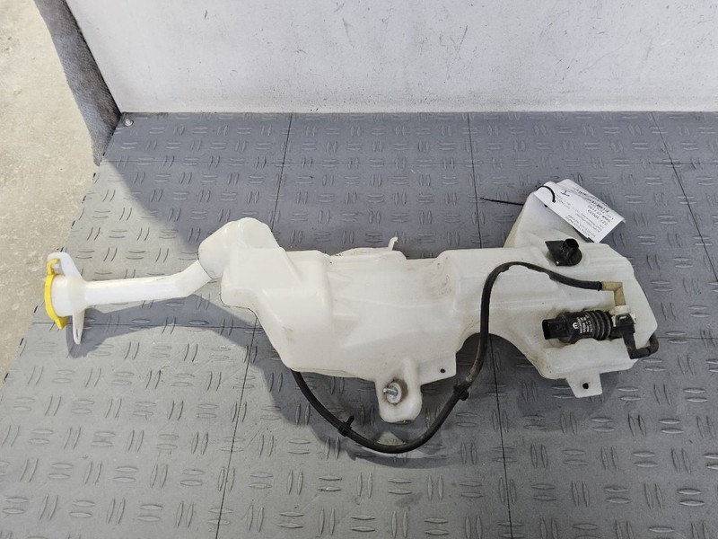 Wash Reservoir Fits 17-25 PACIFICA 3558569