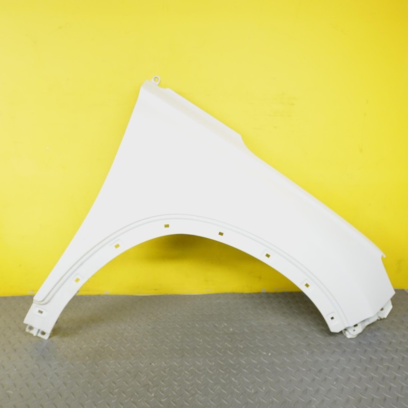 2019-2023 HYUNDAI SANTA FE FRONT RIGHT SIDE FENDER PANEL OEM 66320S2000 WHITE_WW