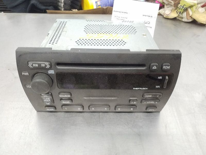 Audio Equipment Radio AM Stereo-fm Stereo-cd Player Fits 04-05 DEVILLE 183068
