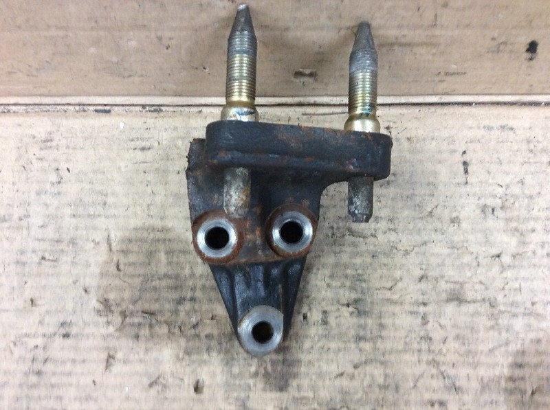 97-01 Honda CR-V CR-V Engine Motor Mounting Bracket Timing Side OEM