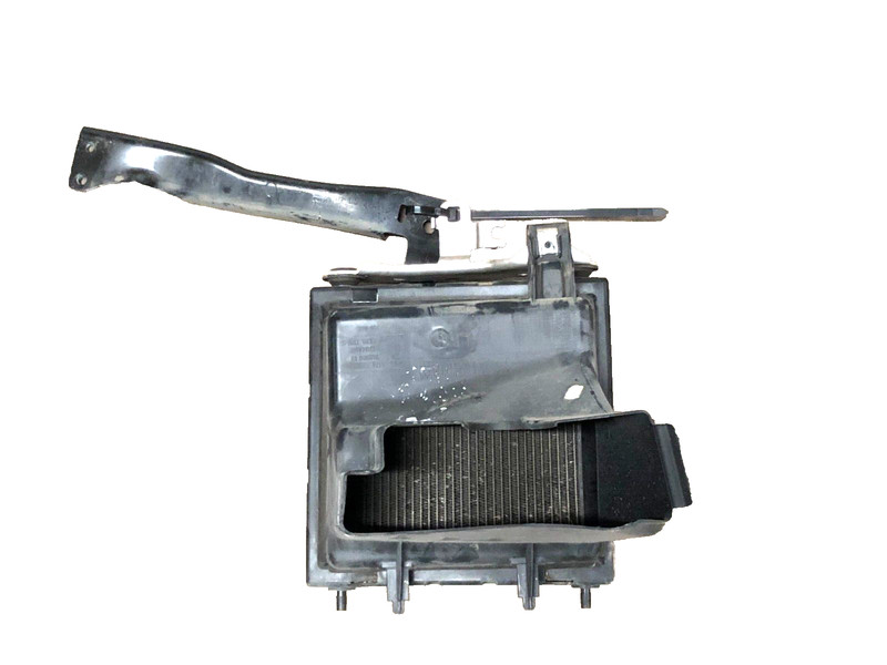 OEM 16-19 BMW B58 740I G11 G12 RIGHT SECONDARY AUXILIARY RADIATOR #A0.01