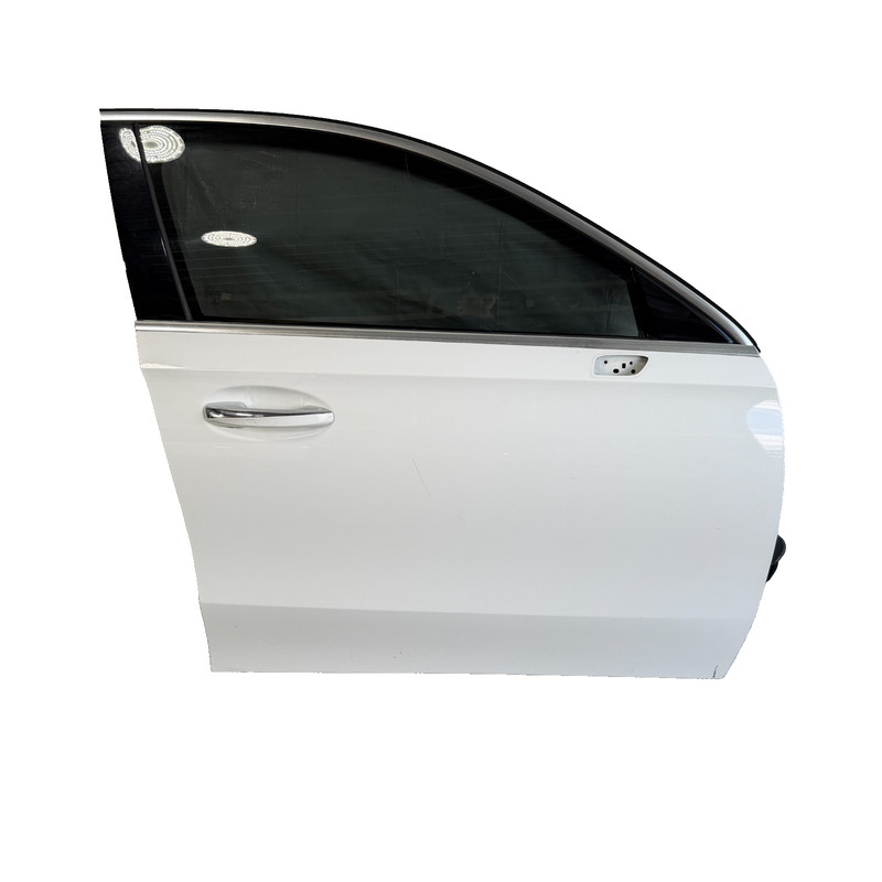 📌 2019 - 2022 MERCEDES-BENZ A220 FRONT RIGHT SIDE DOOR PANEL COVER SHELL OEM