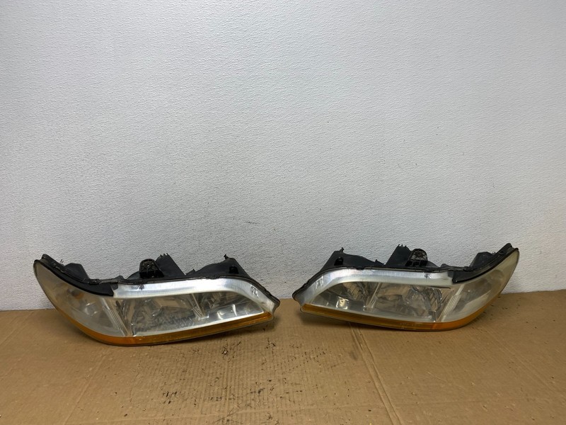 1998 to 2002 Honda Accord Left+Right Set Side Headlights AD2358 DW