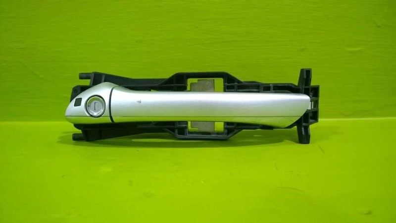 03 04 05 06 E500 E55 E320 DRIVER LEFT FRONT EXTERIOR DOOR HANDLE OEM 3517-20
