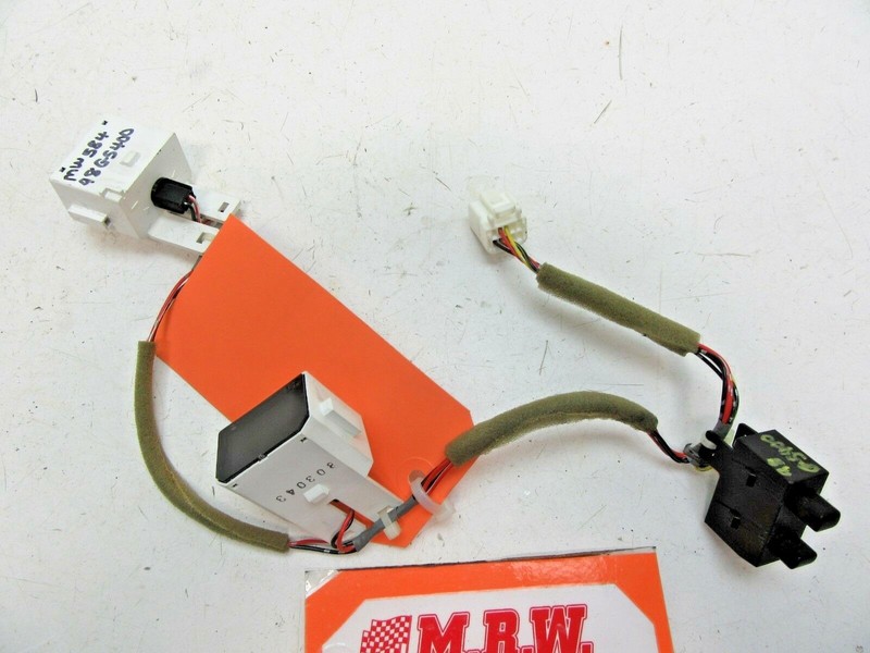 FITS TURN SIGNAL DASH SWITCH BLINKER LIGHT LAMP RIGHT LEFT FLASHER 83950-30110