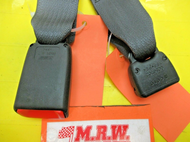SEAT BELT BUCKLE BUCKLES 3RD ROW REAR SEAT CENTER LEFT for 07 08 ACADIA OUTLOOK