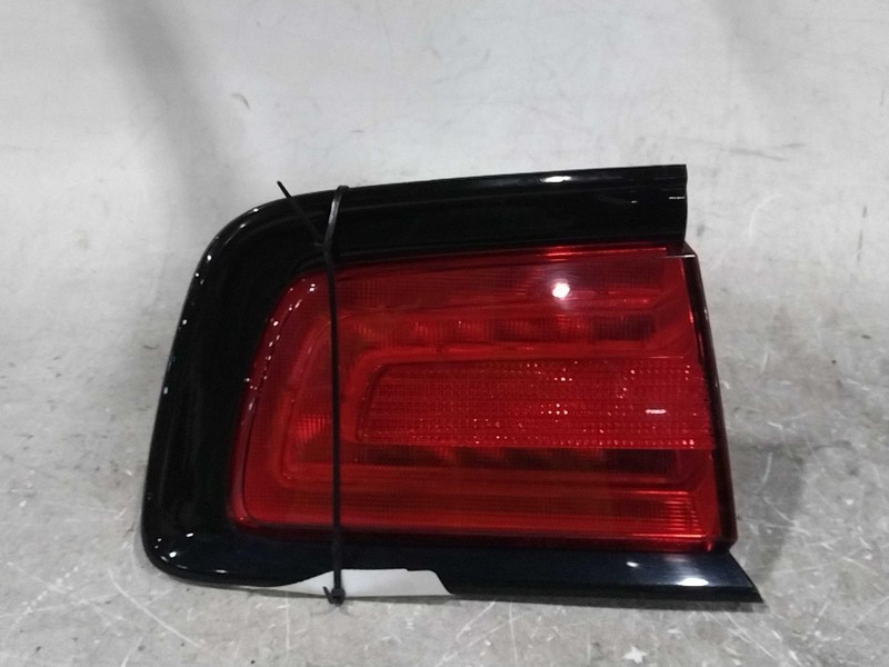 2014 Dodge Charger Left Tail Light Assembly OEM 57010652AF Used 148K Miles
