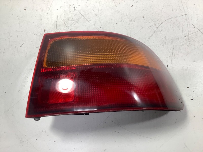92-95 Honda Civic 3DR HB Right Tail Light 34150-SR3-A01 OEM